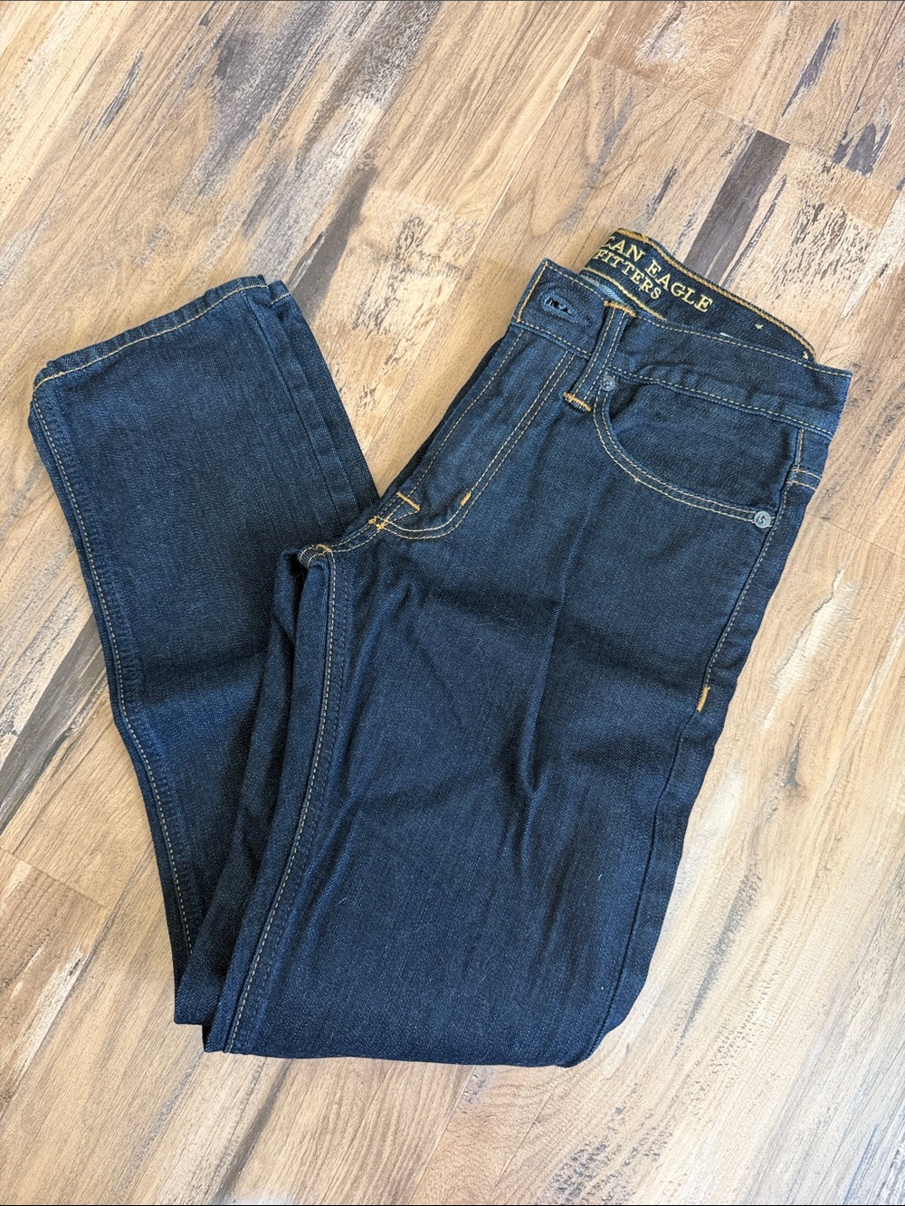 American Eagle Slim dark wash jeans 26/28
